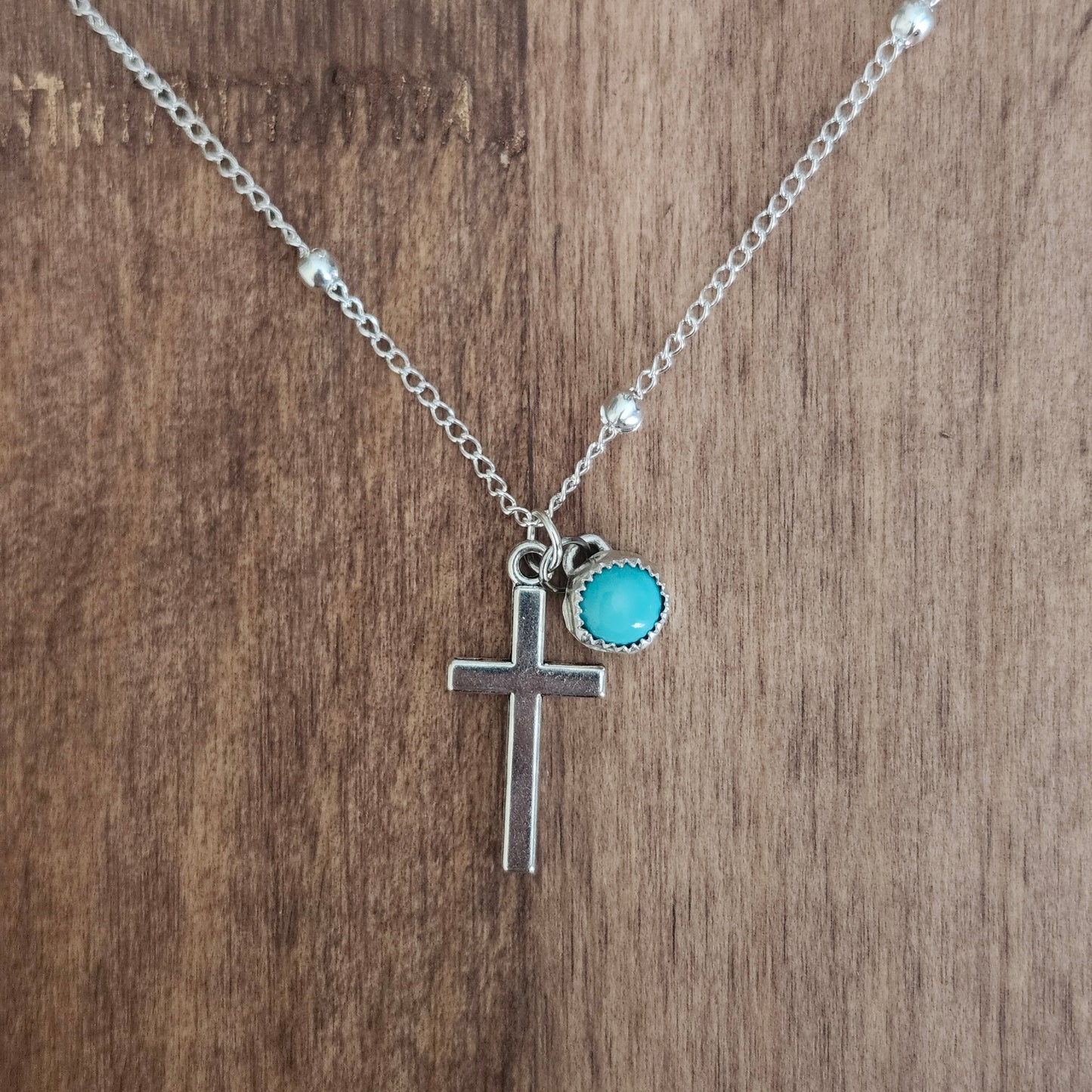 Collier Croix Délicate
