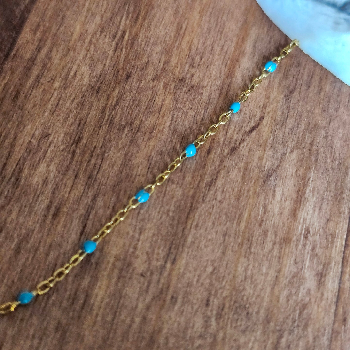 Collier minimaliste or et turquoise