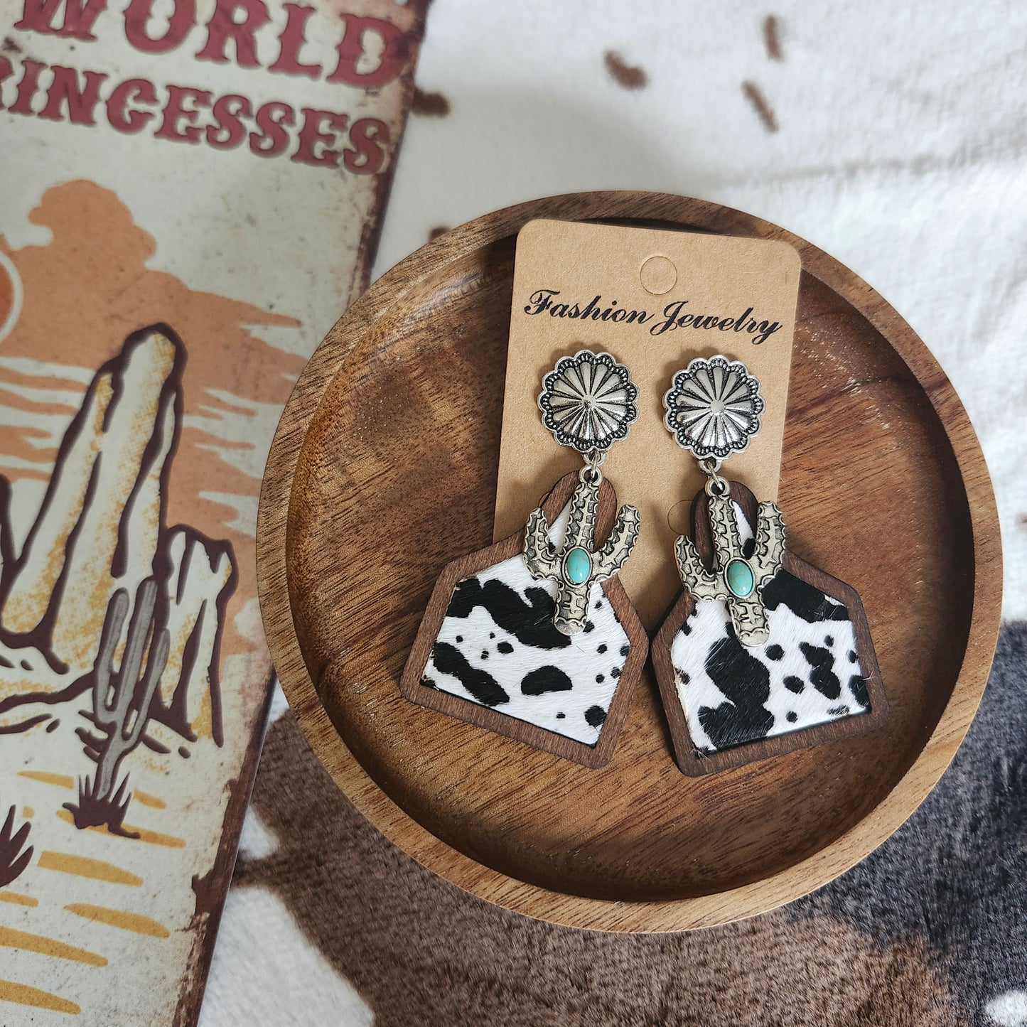 Boucles d'oreille Cow Tag - noir et blanc
