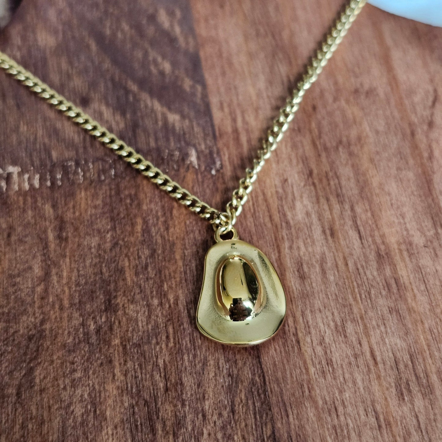 Golden Hat Necklace - Gold