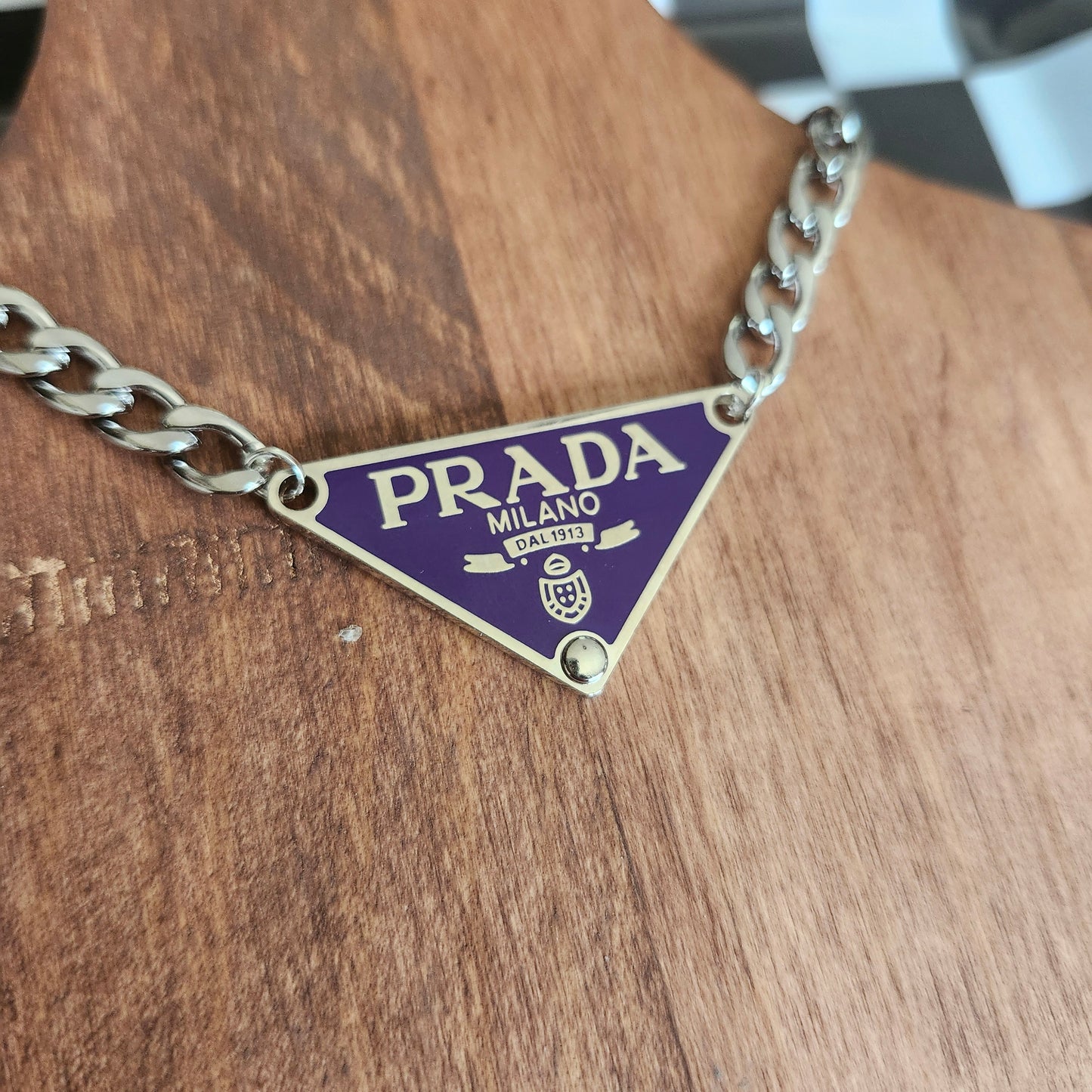 Collier Triangle Mauve