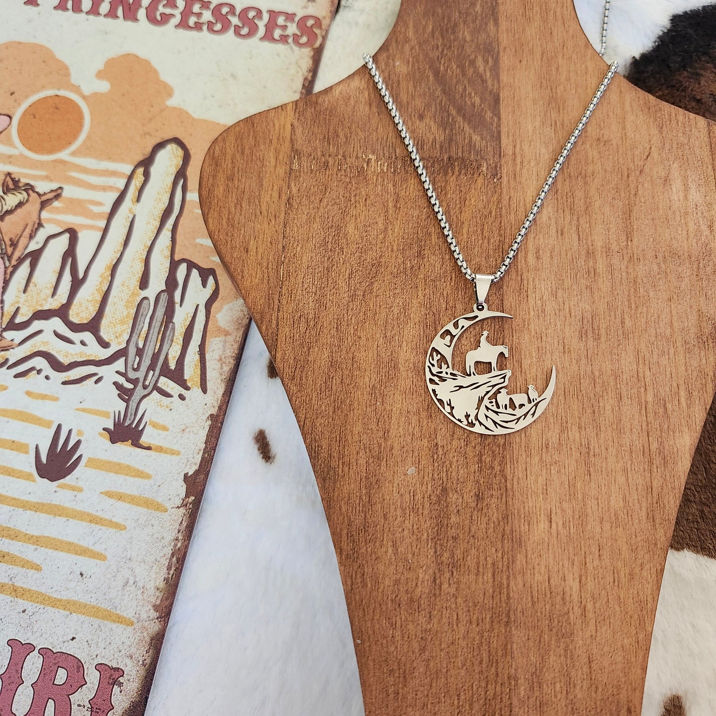 Cowgirl necklace - silver