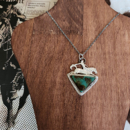 Collier Bucking Horse