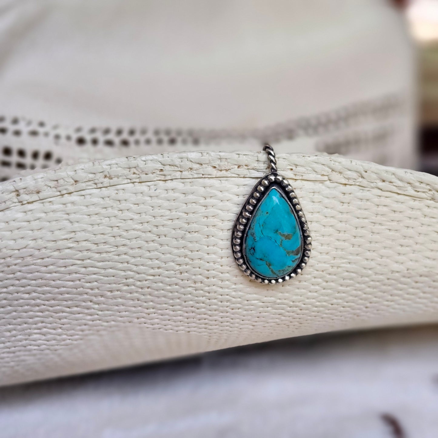 Pin à casquette ou à chapeau Turquoise