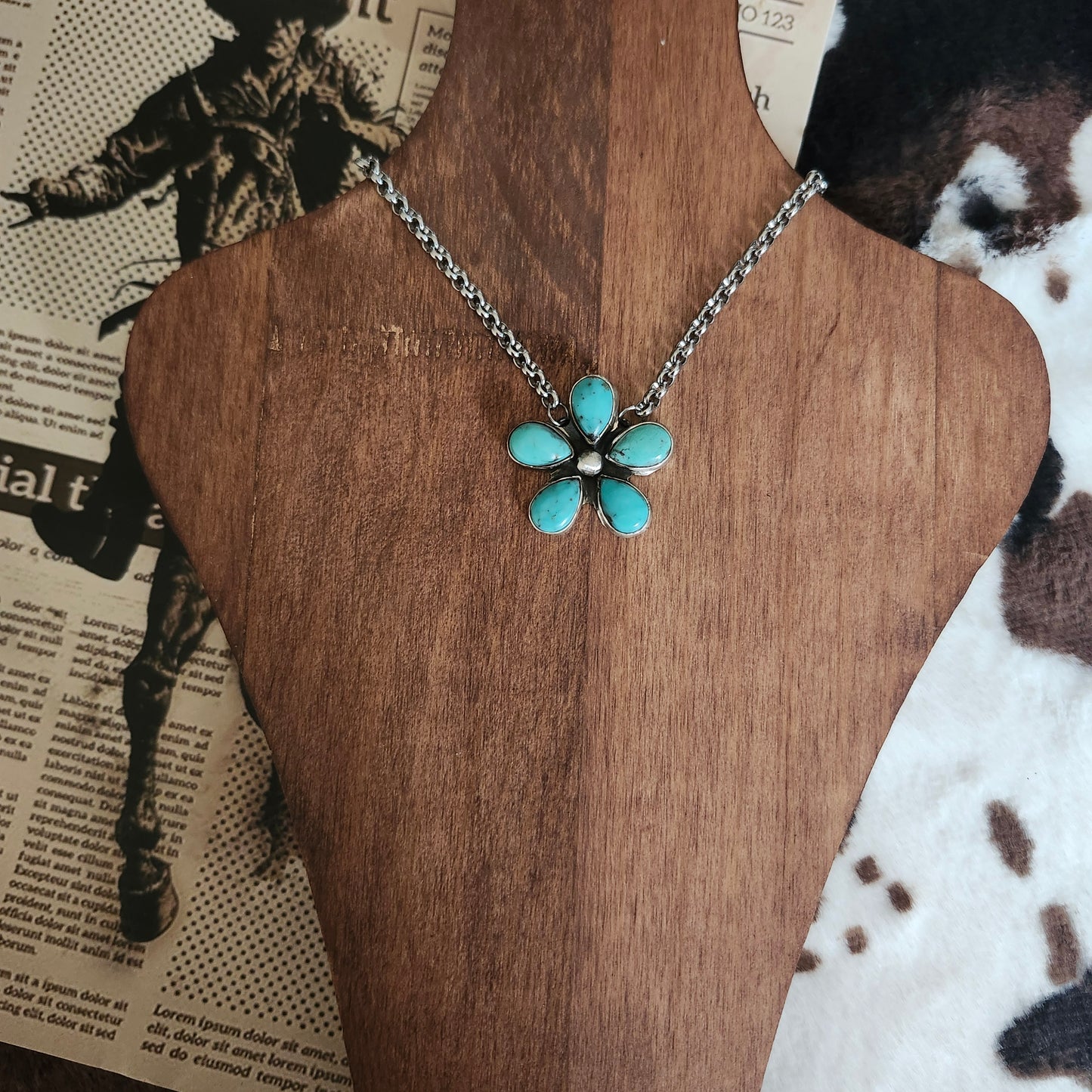 Arizona Daisy Necklace