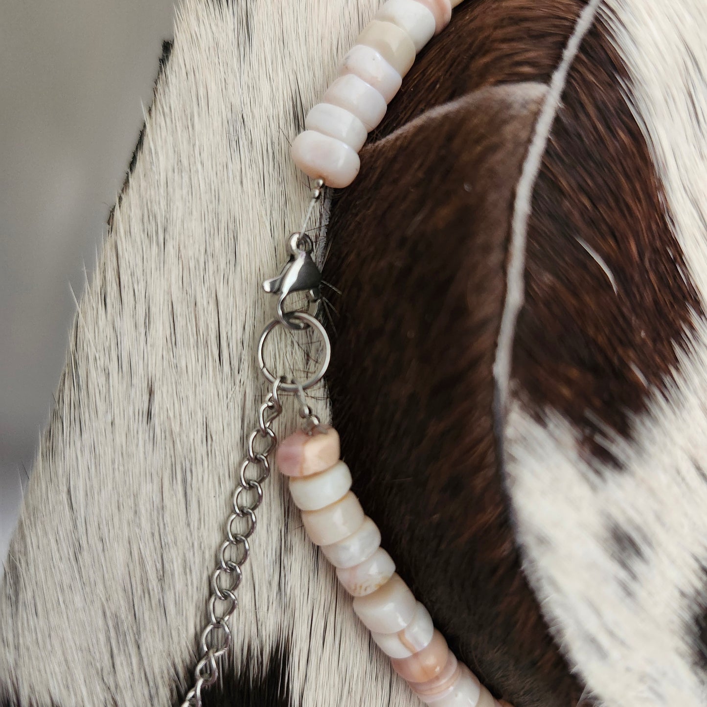 Collier de 15 pouces - billes de pink conch et perles d'argent sterling de 6 et 8mm
