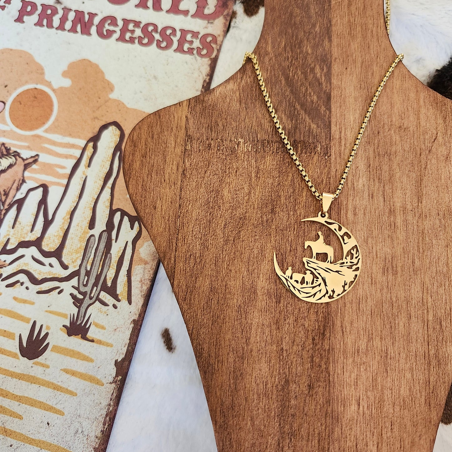 Cowgirl Necklace - Gold