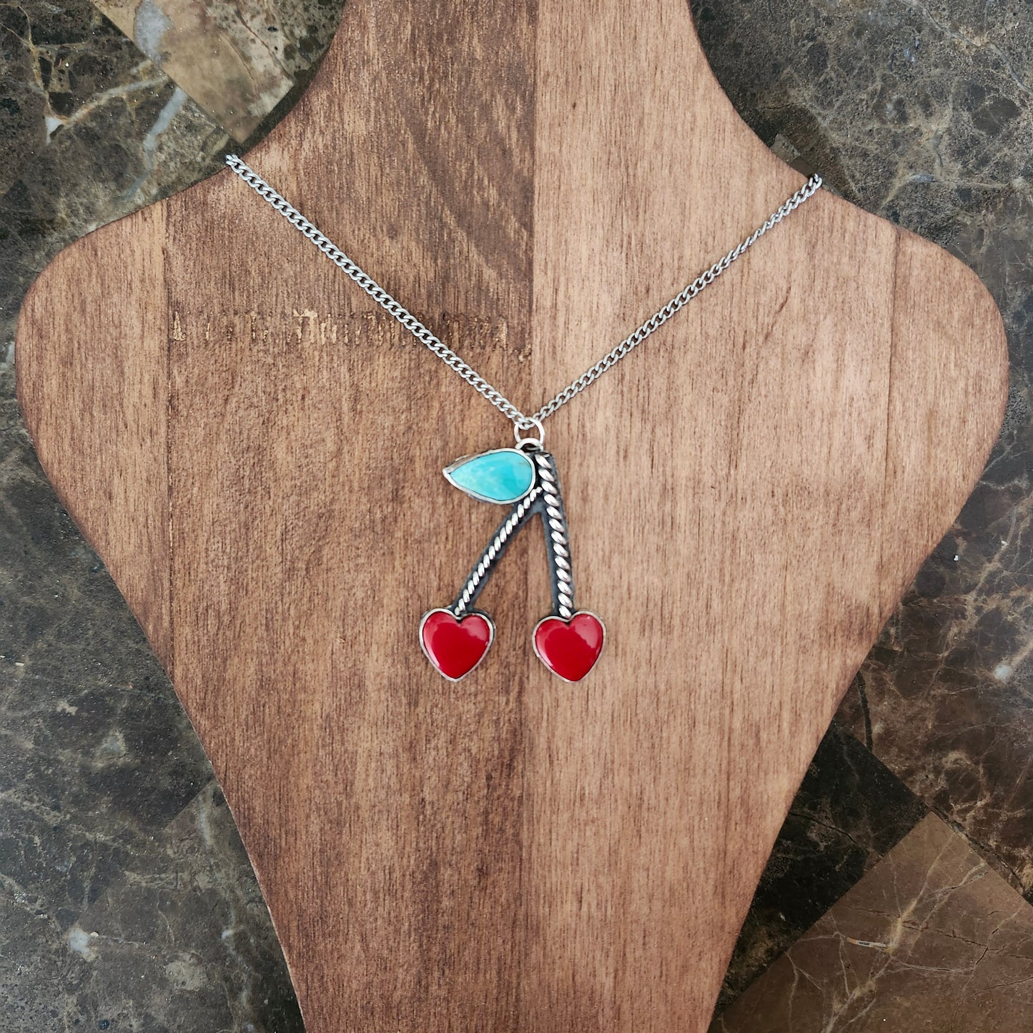 Red Cherries - Collier