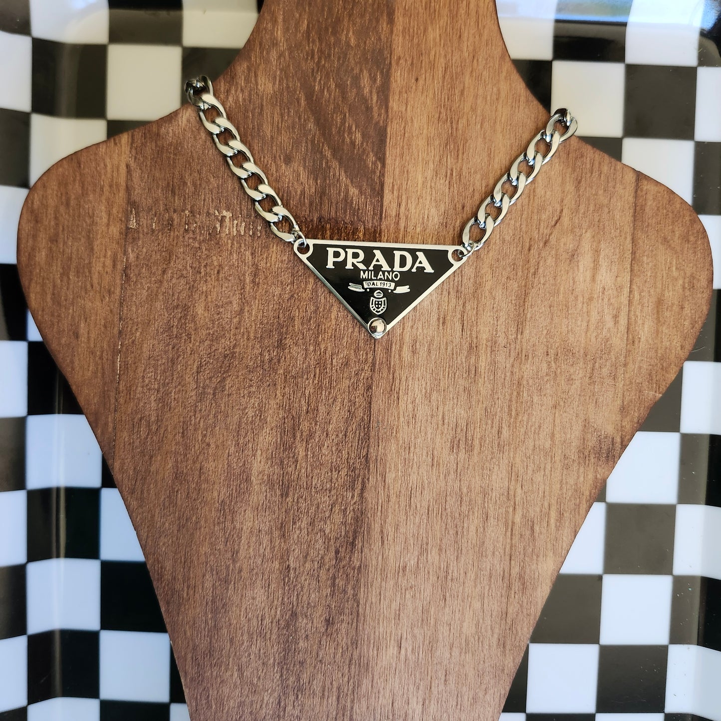 Collier Triangle Noir & Argenté