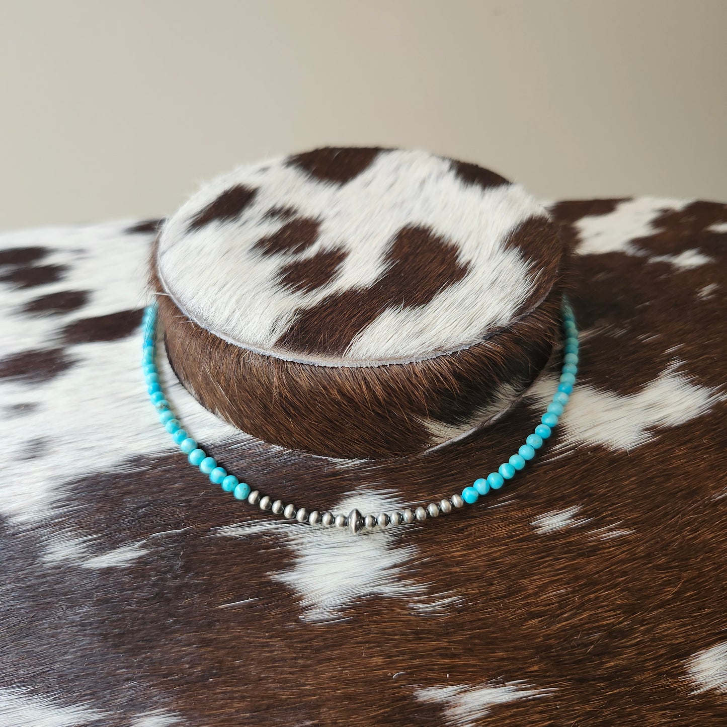 Collier choker de 14 pouces - billes de turquoise et perles d'argent sterling de 3mm