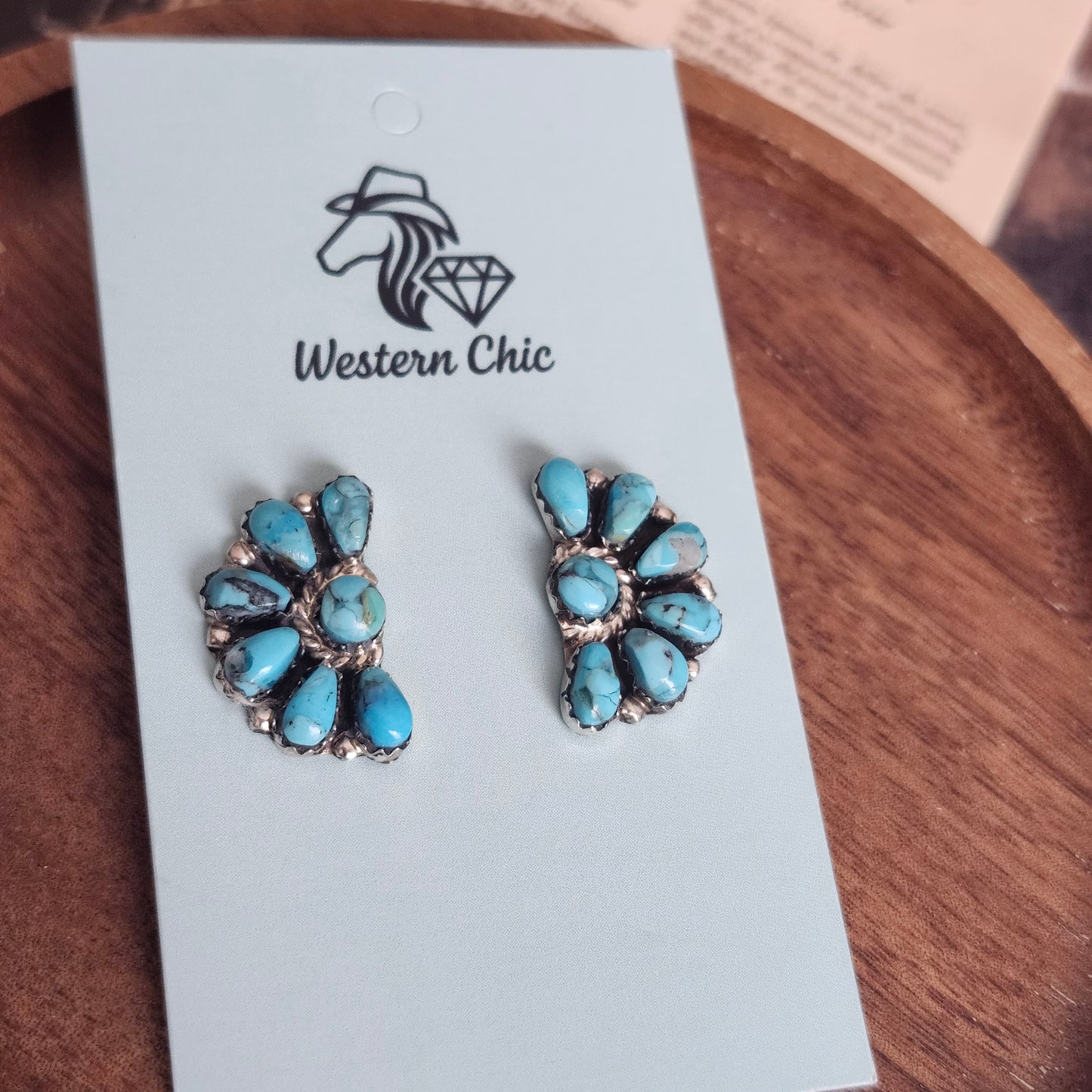 Boucles d'oreille demi-cluster turquoise