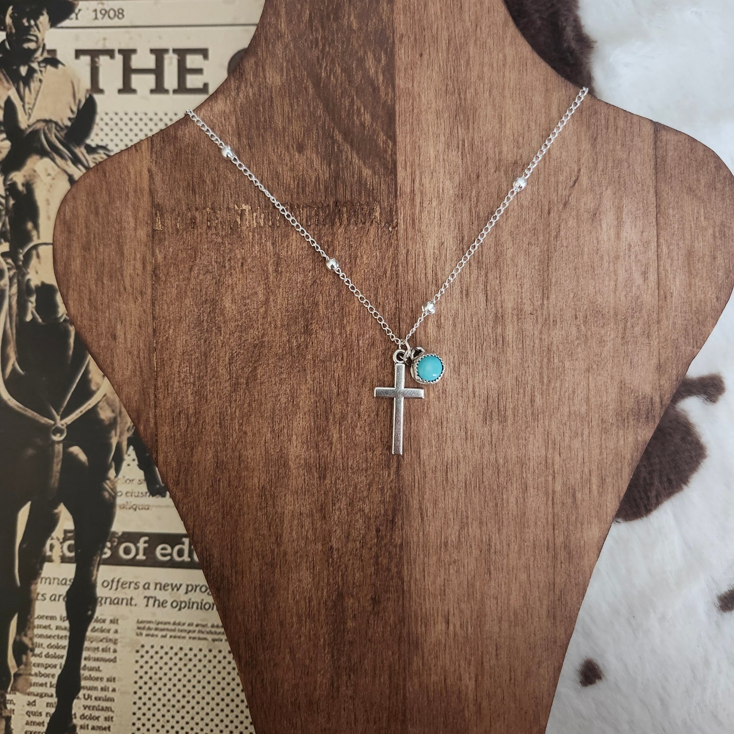 Collier Croix Délicate