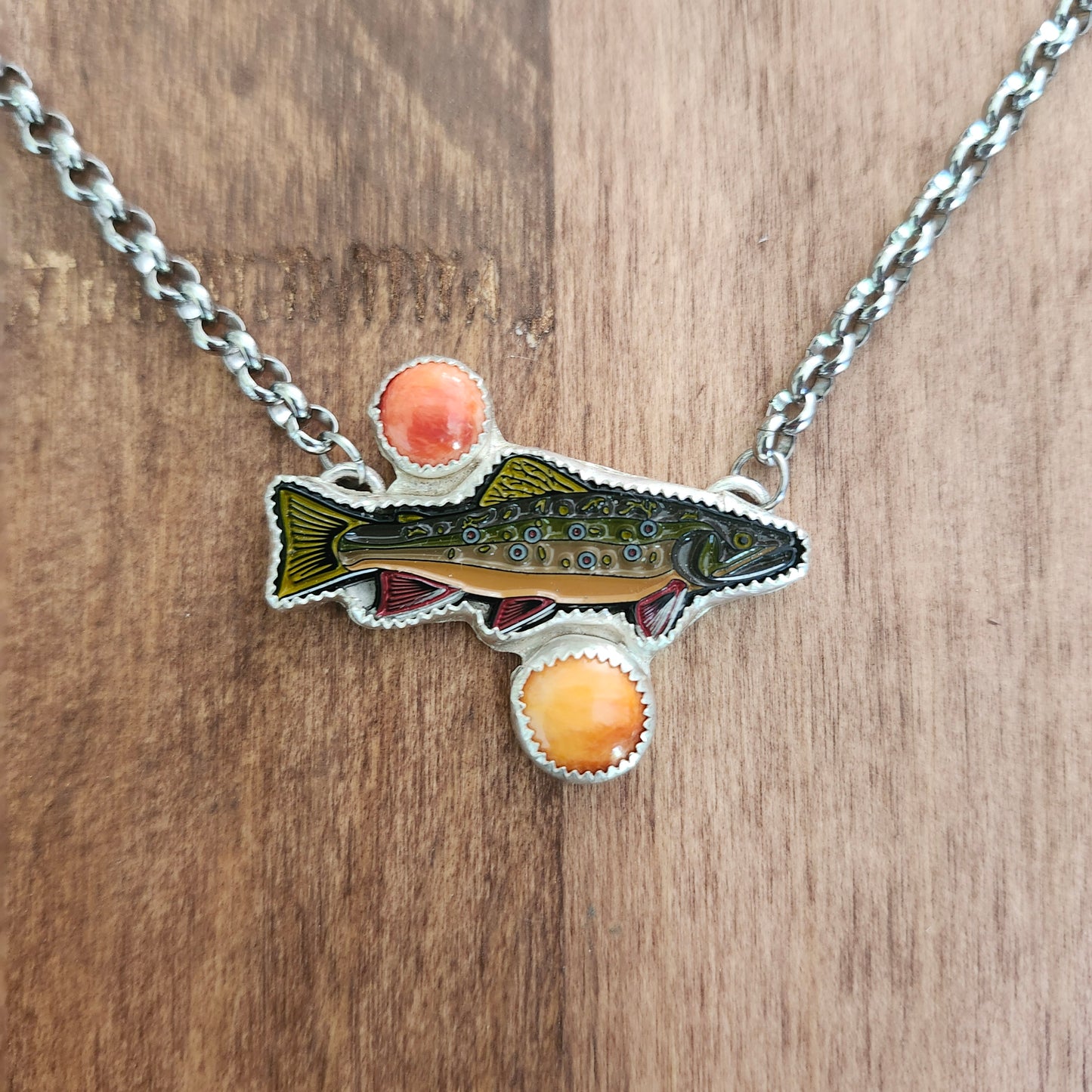 Collier Poisson